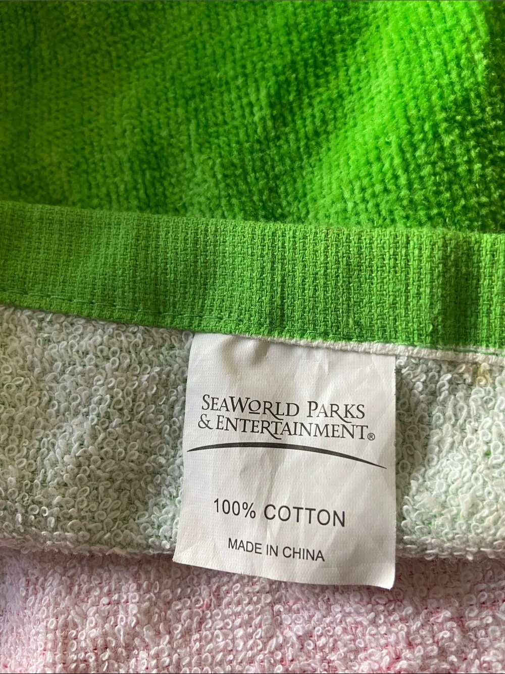 SeaWorld Parks & Entertainment Green Cotton Beach Towel